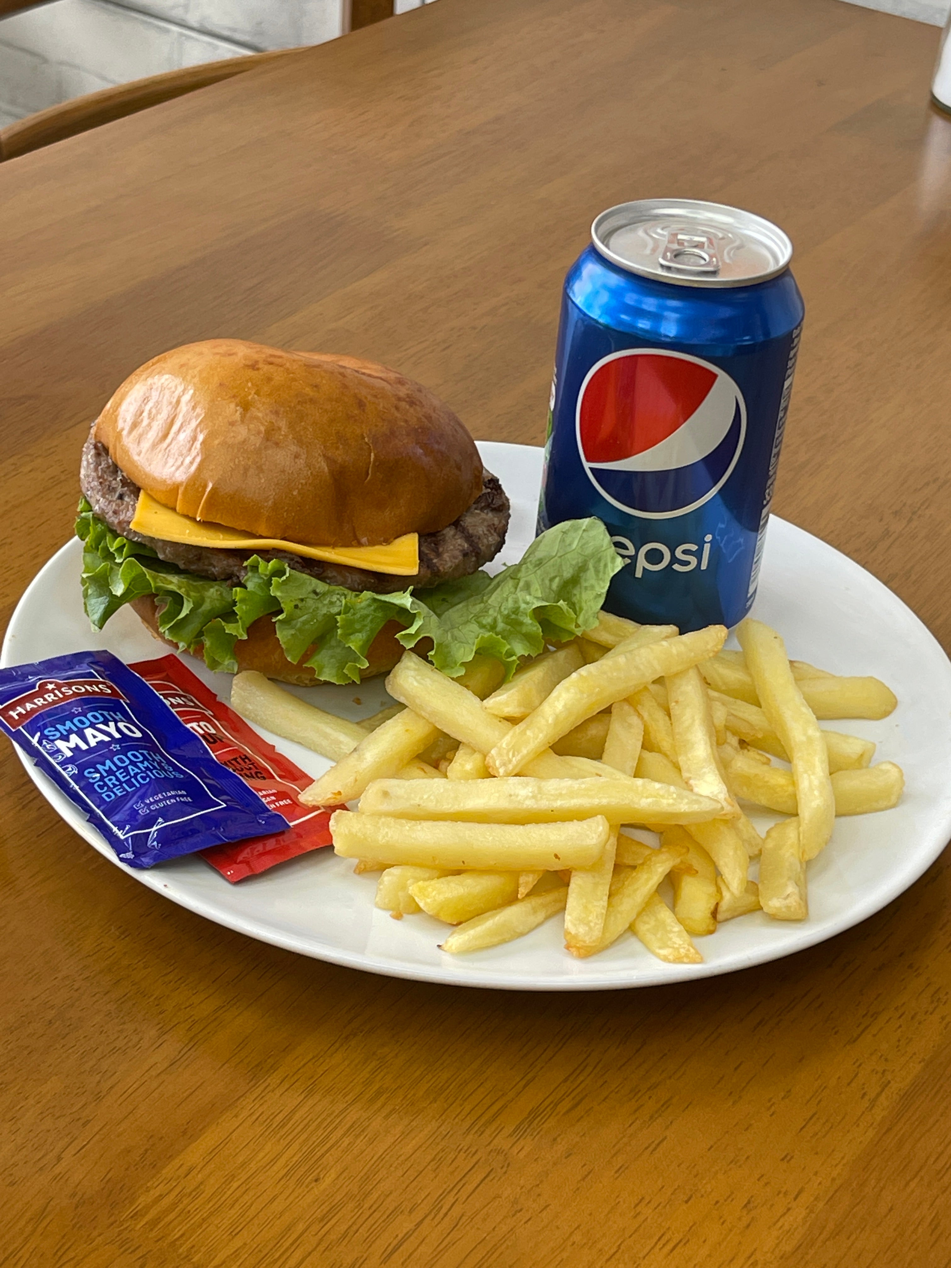1/2 pounder burger meal