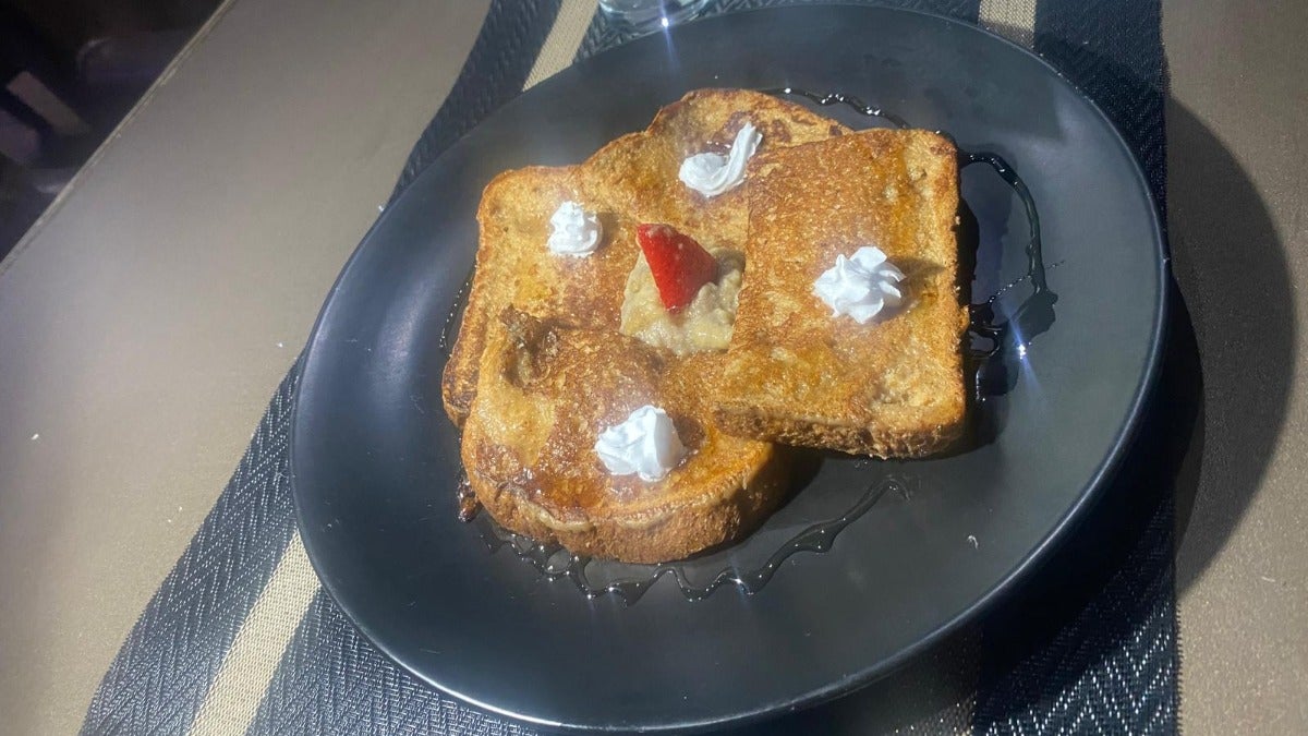 F.Toast