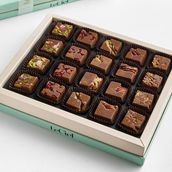 Choco Nuts Box 4 - 12pcs