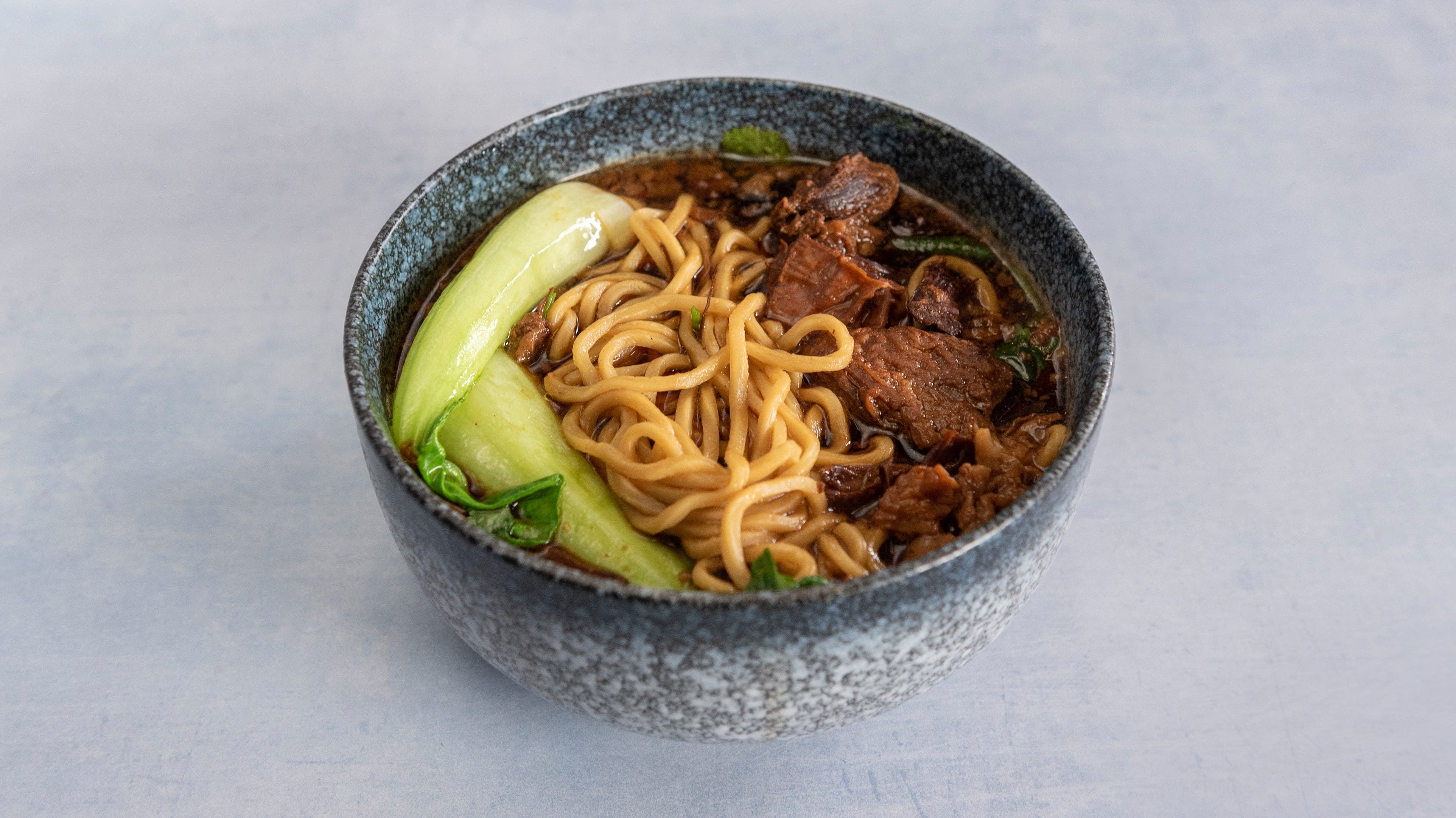 [2719] Braised Beef Noodle Soup 台湾红烧牛肉面