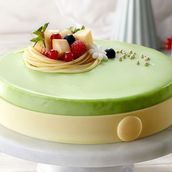 pistachio trio cake 1 kg 