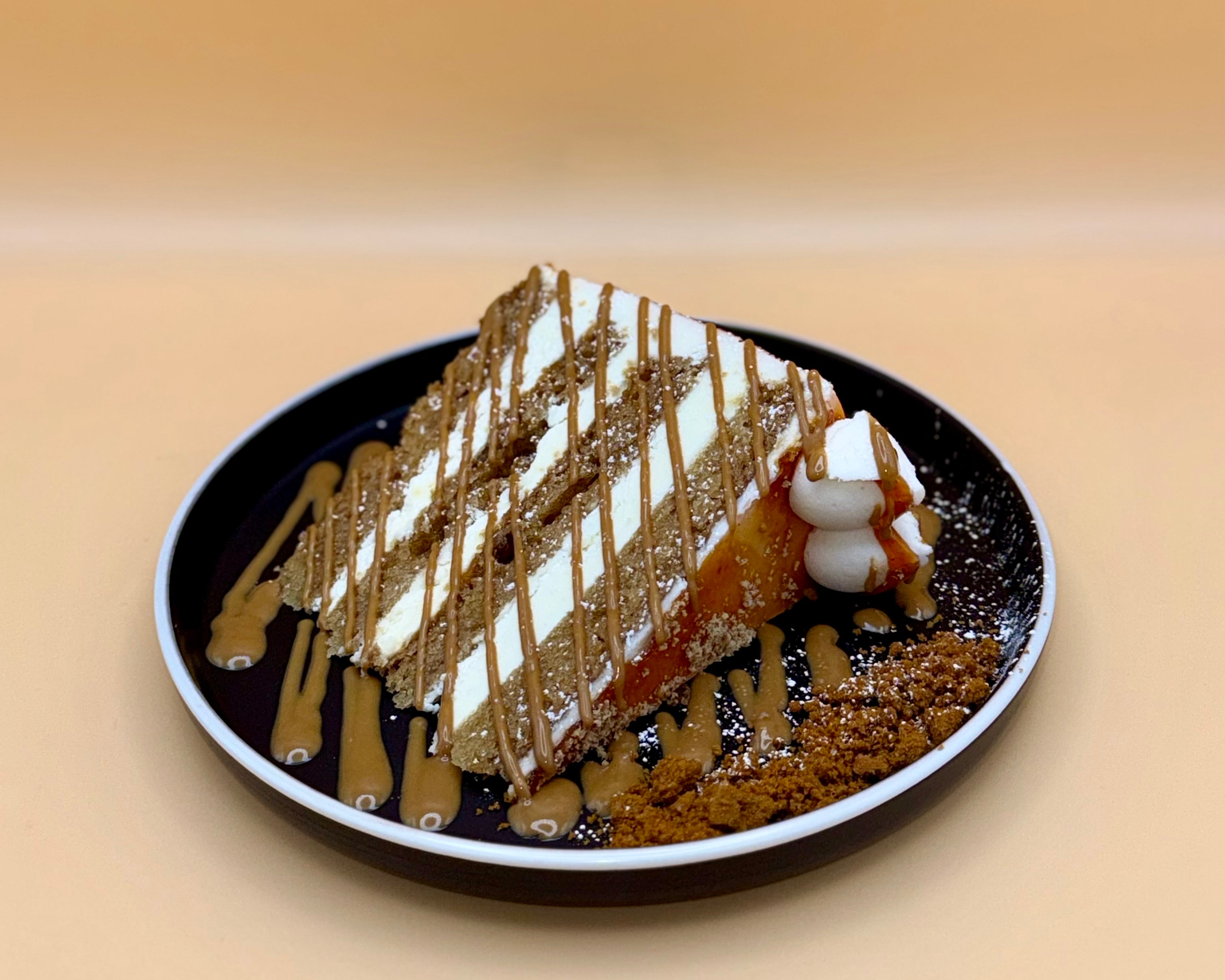 Vegan Lotus Biscoff Cake