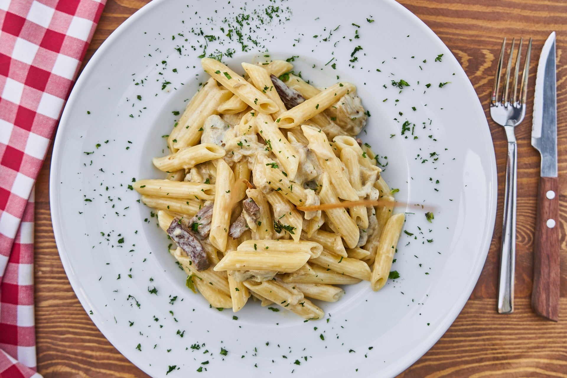 Penne Pollo E Pancetta
