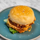 JUMBO CHICKEN BURGER