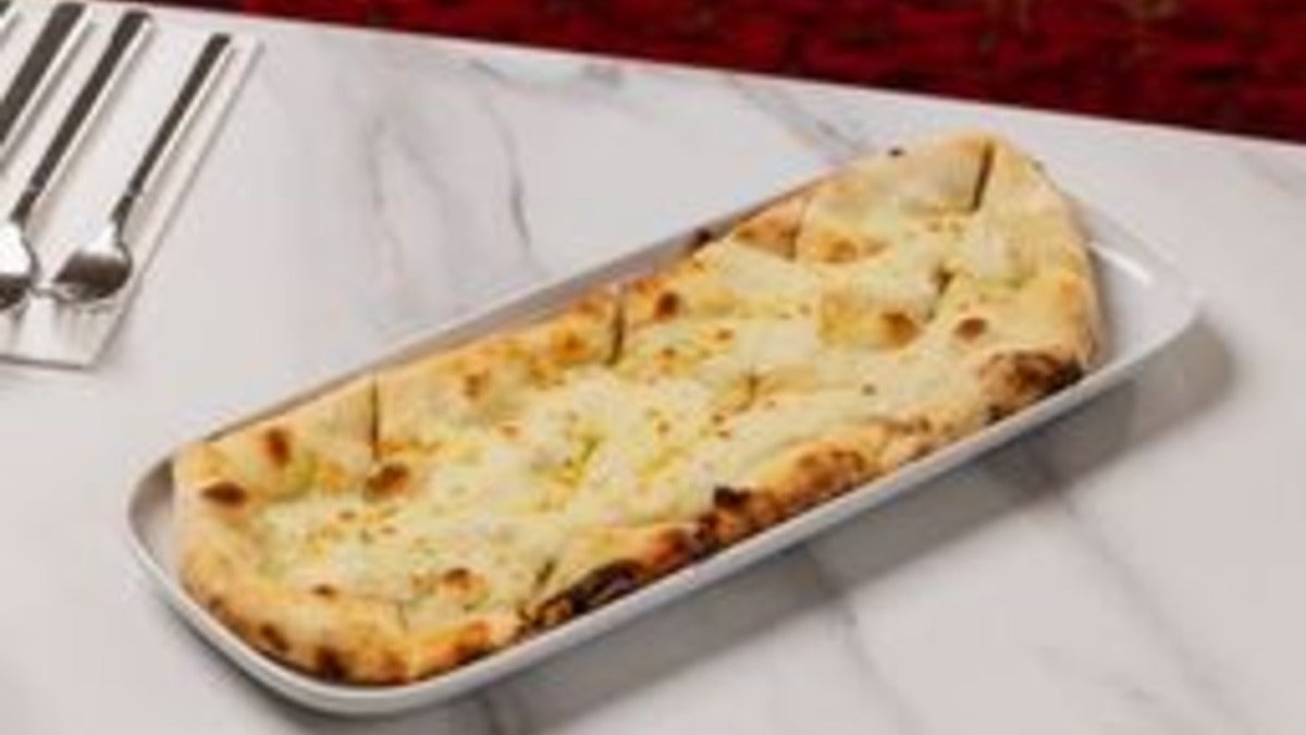 Pane Fino All Aglio(Mozarella)