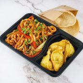Fried Wonton & Udon Combo with crackers