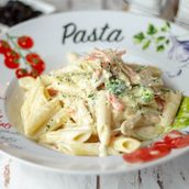 Alfredo With Mix Vegetables Pasta