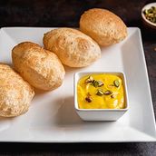 Shreekhand Puri (4 Puris)