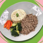 Minced Meat With Brown Rice, Broccoli And Carrot (Calories: 550kcal Proteins: 45G Carbs: 75G Fats: 10G)
