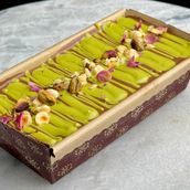 Pistachio Despacito Cake
