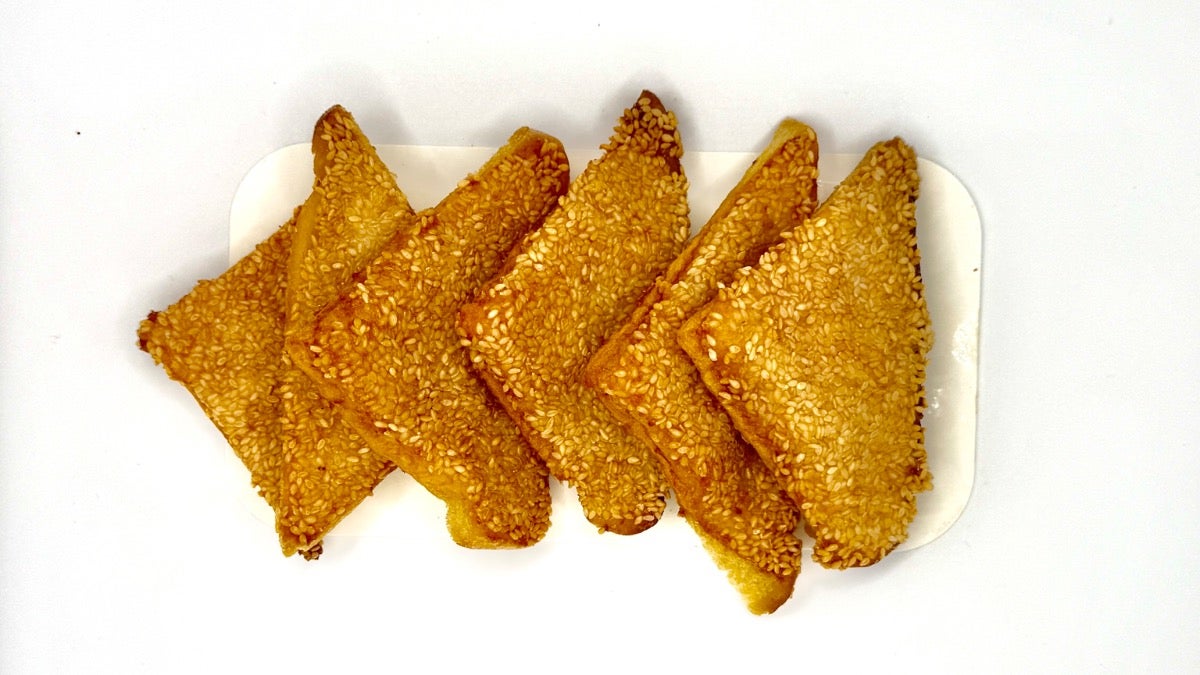 2. Sesame Prawn on Toast 芝麻蝦多士