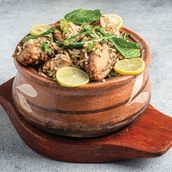 Madka Dum Biryani Chicken
