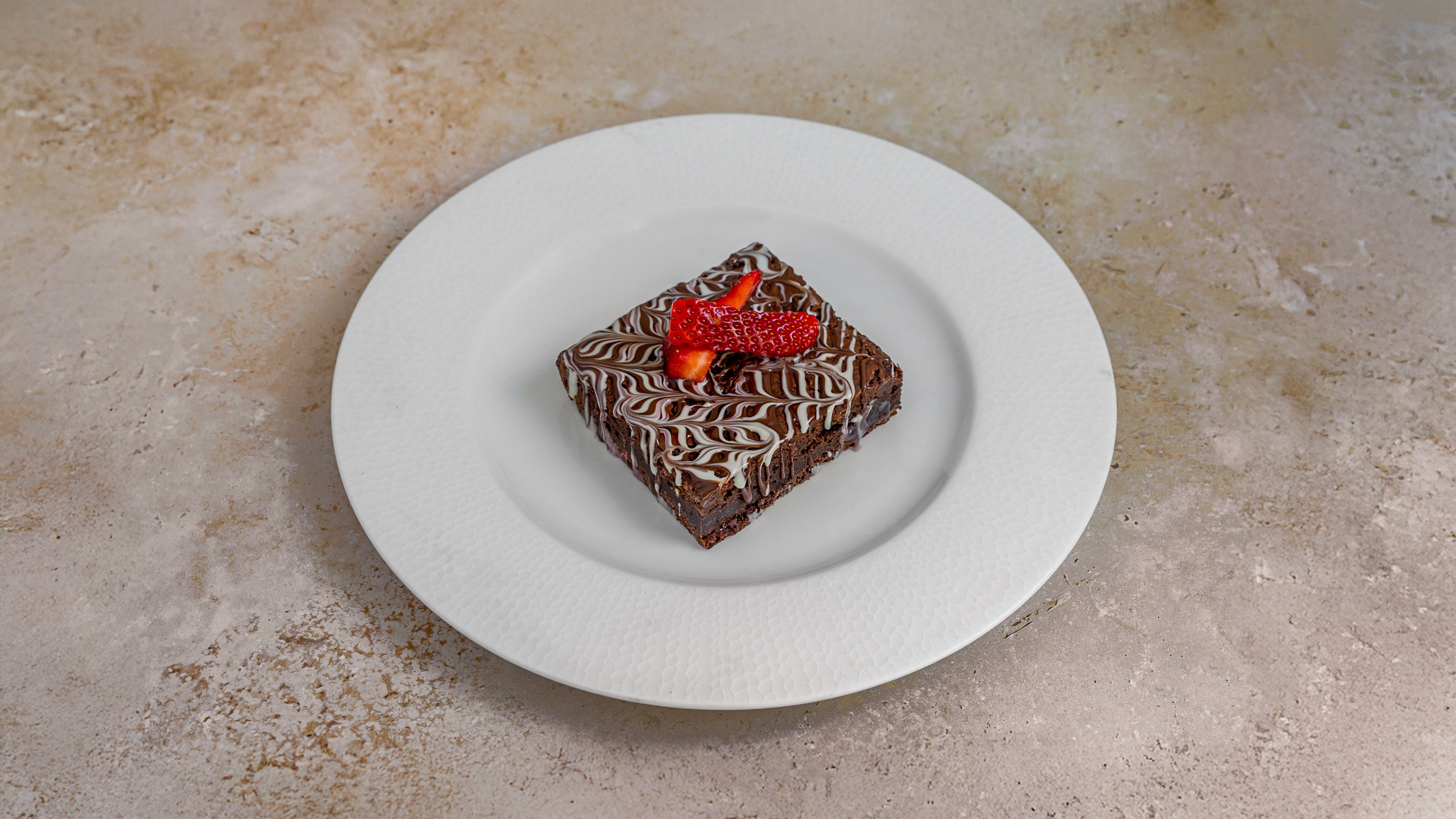 Strawberry Kiss Brownie Bowl