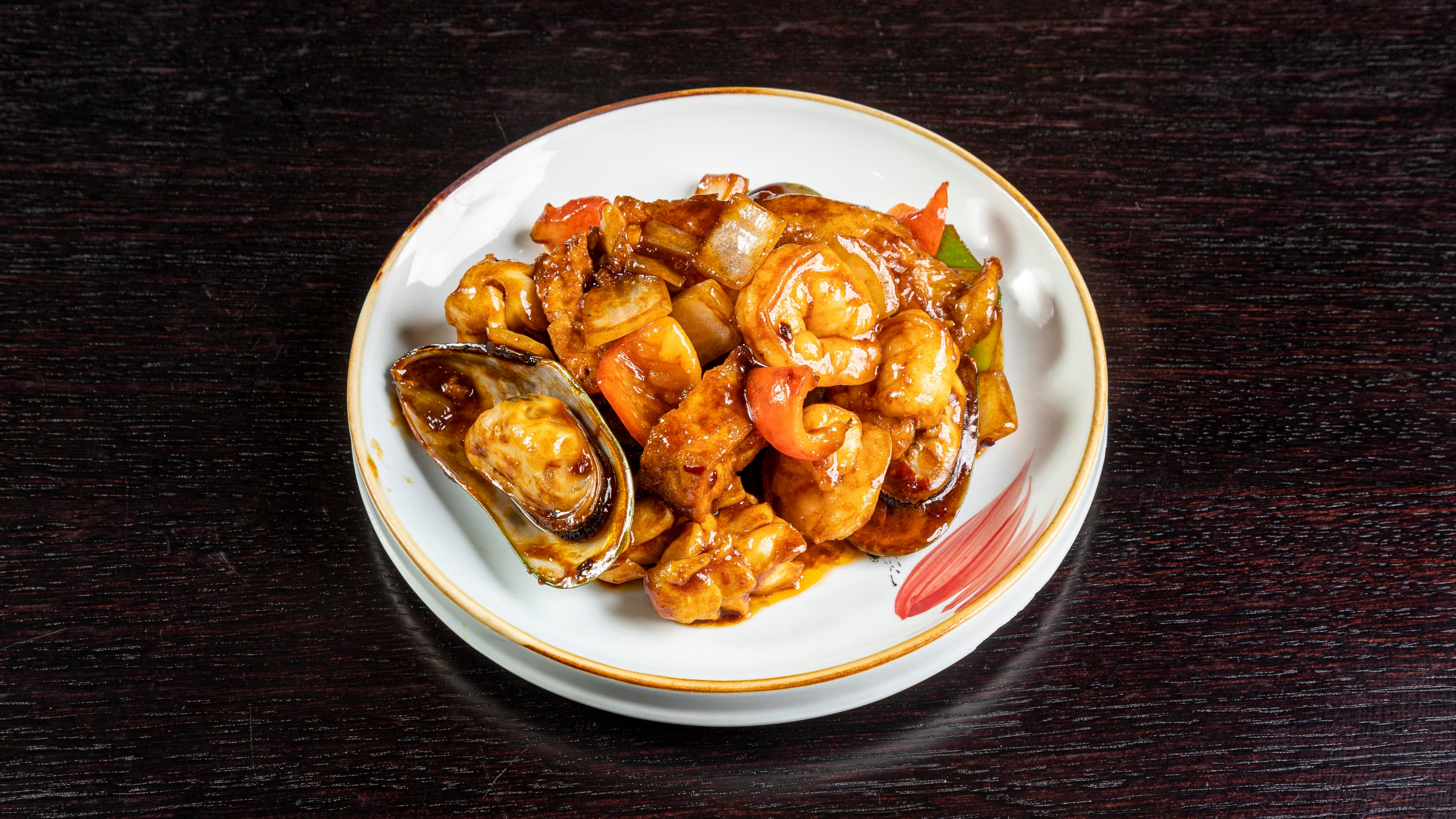 Seafood & Tofu Hot Bean Sauce 海鮮豆腐辣醬