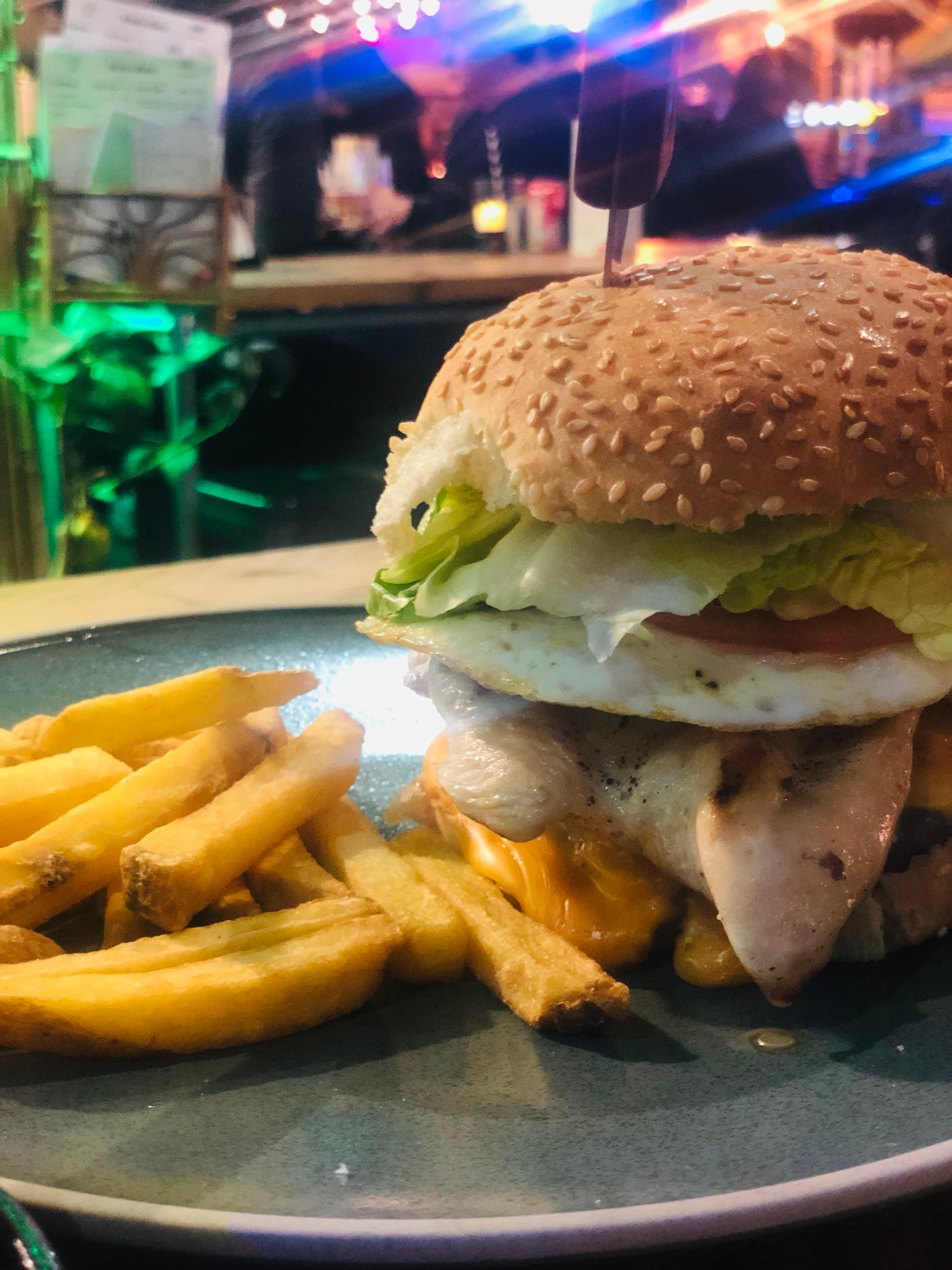 Taste Chicken Burger