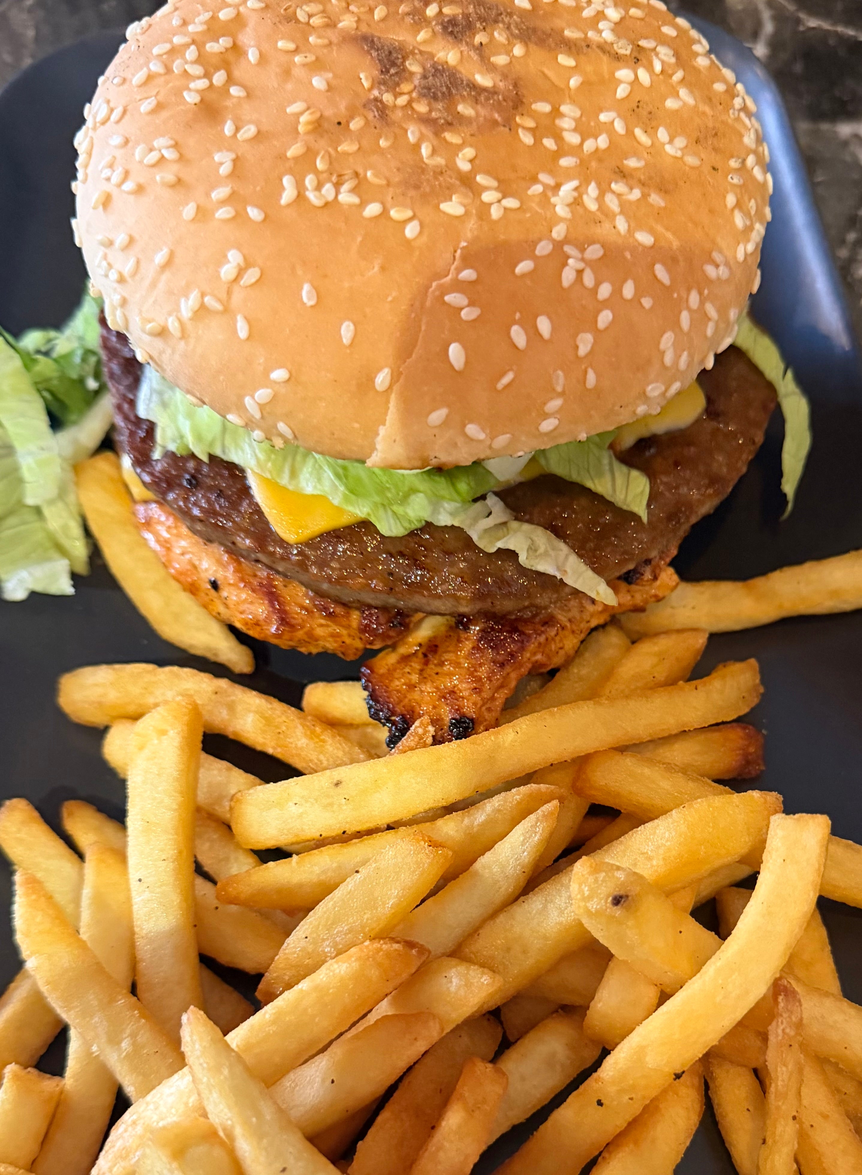 Asah Special Burger & Chips
