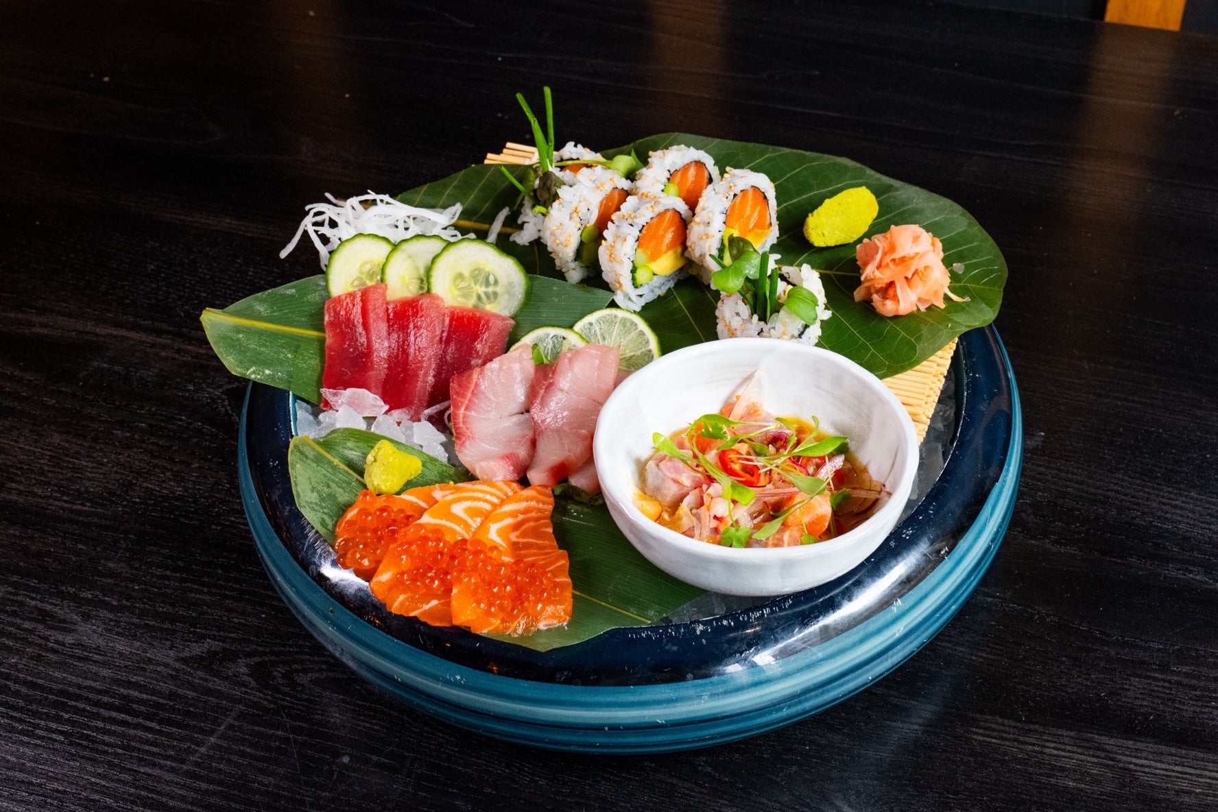 Mixed Sushi Set