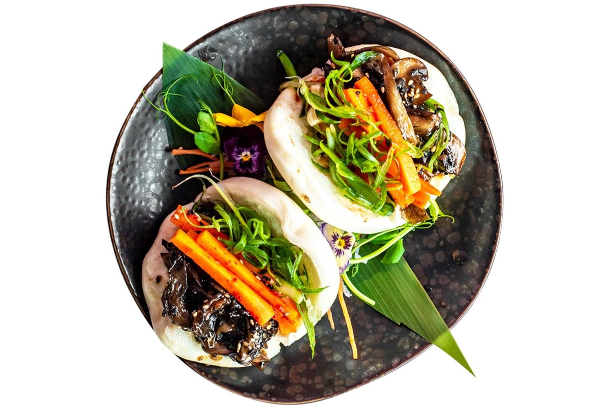Tamari Glazed Wild Mushroom Bao Buns ( 2 pcs )