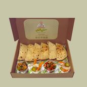 Box of 6 Foul Sandwiches With Falafel