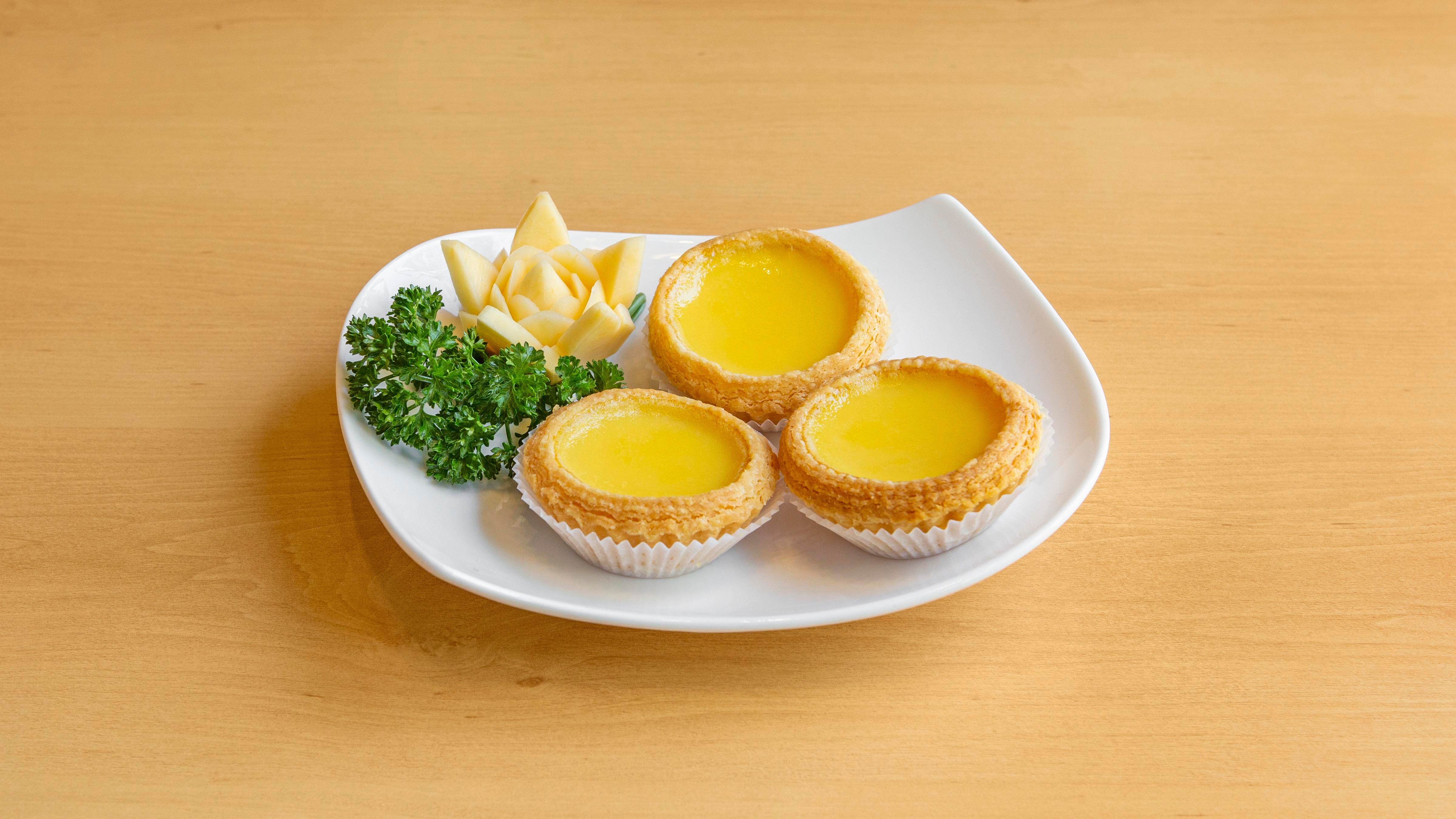 Cantonese Style Egg Tarts (3) 新鮮酥皮蛋撻