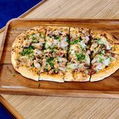 Grilled BBQ Chicken Pinza