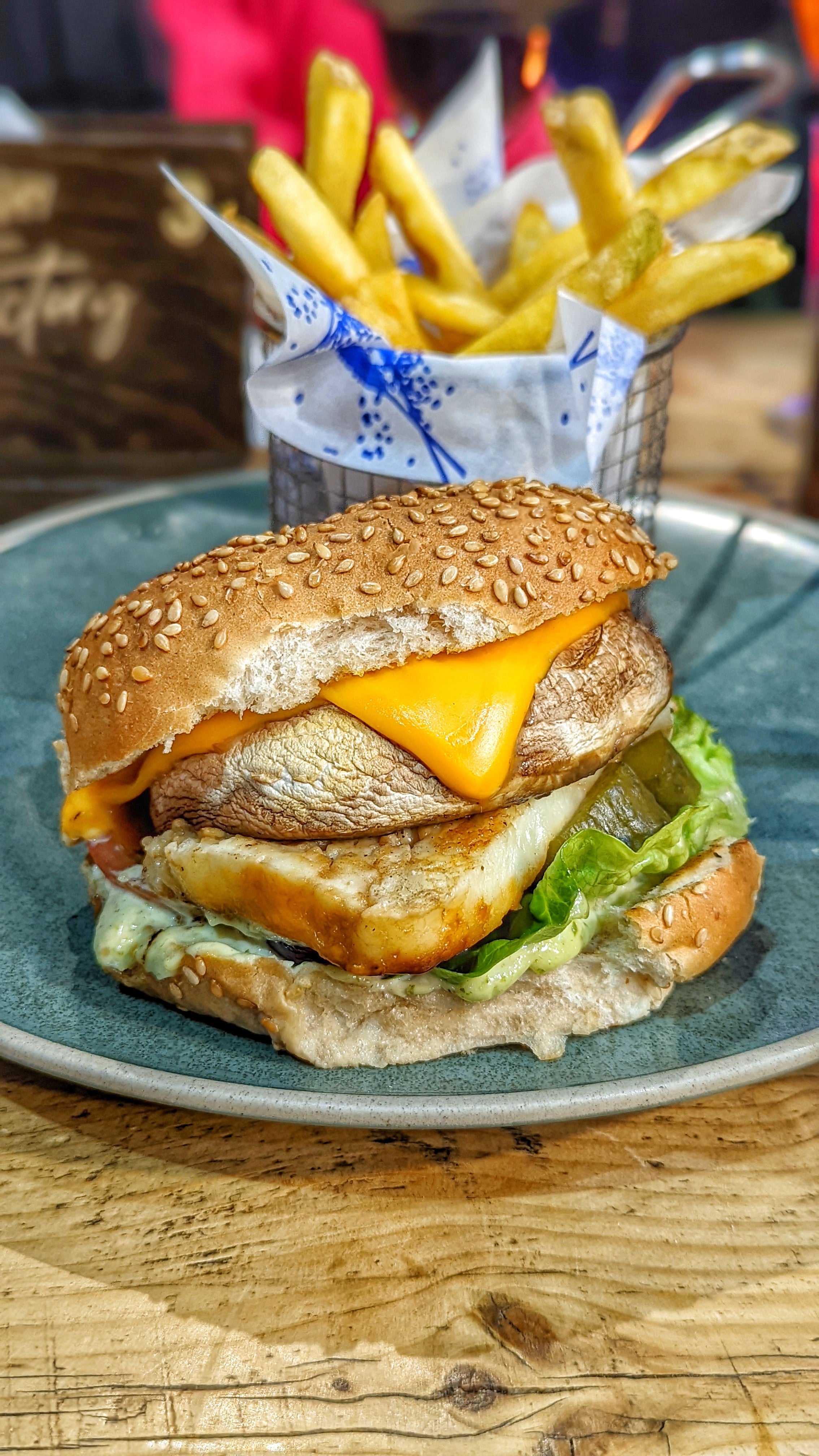 Taste Halloumi Burger (Veg)