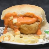 Peri Peri Vadapav