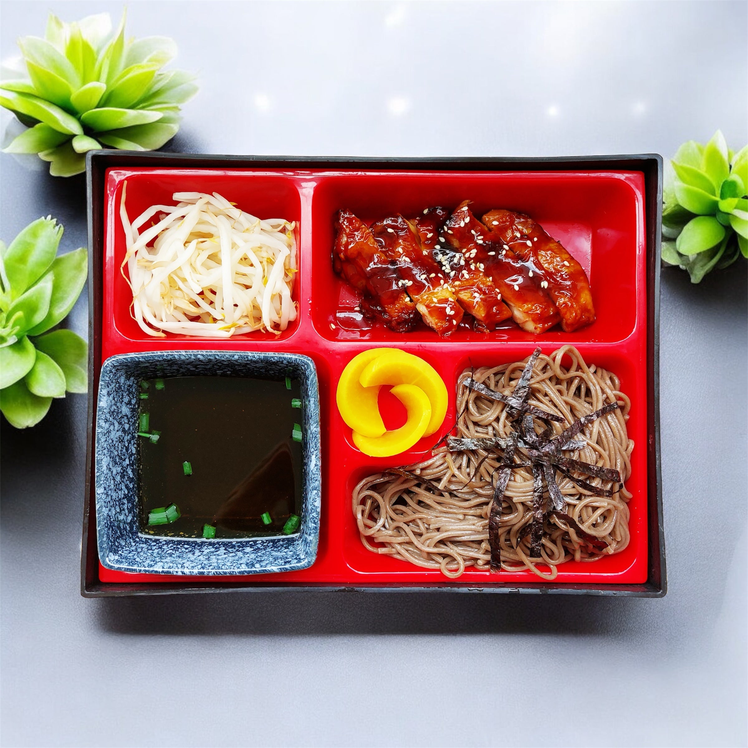 Teriyaki Chicken Cold Soba Noodles With Dipping Sauce 照燒雞扒蕎麥冷麵