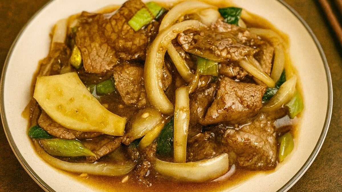 Beef with Ginger and Spring Onions (姜冲牛)