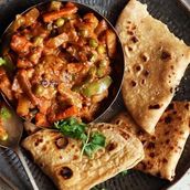 Green Veg Curry With Phulka