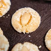 Almond Ghoraiba