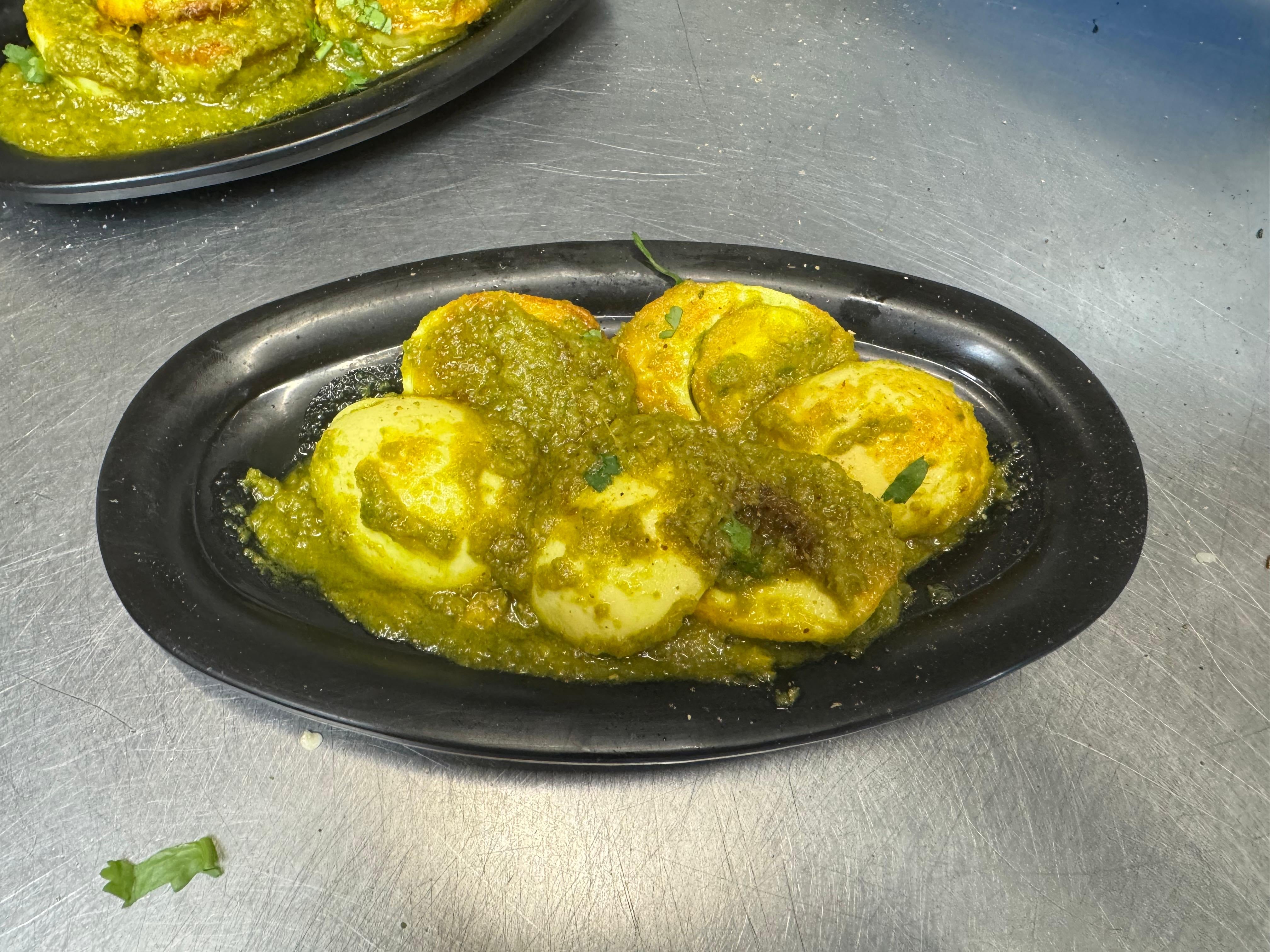 Egg Fachgra (Green Masala)