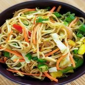 Veg Hakka Noodles