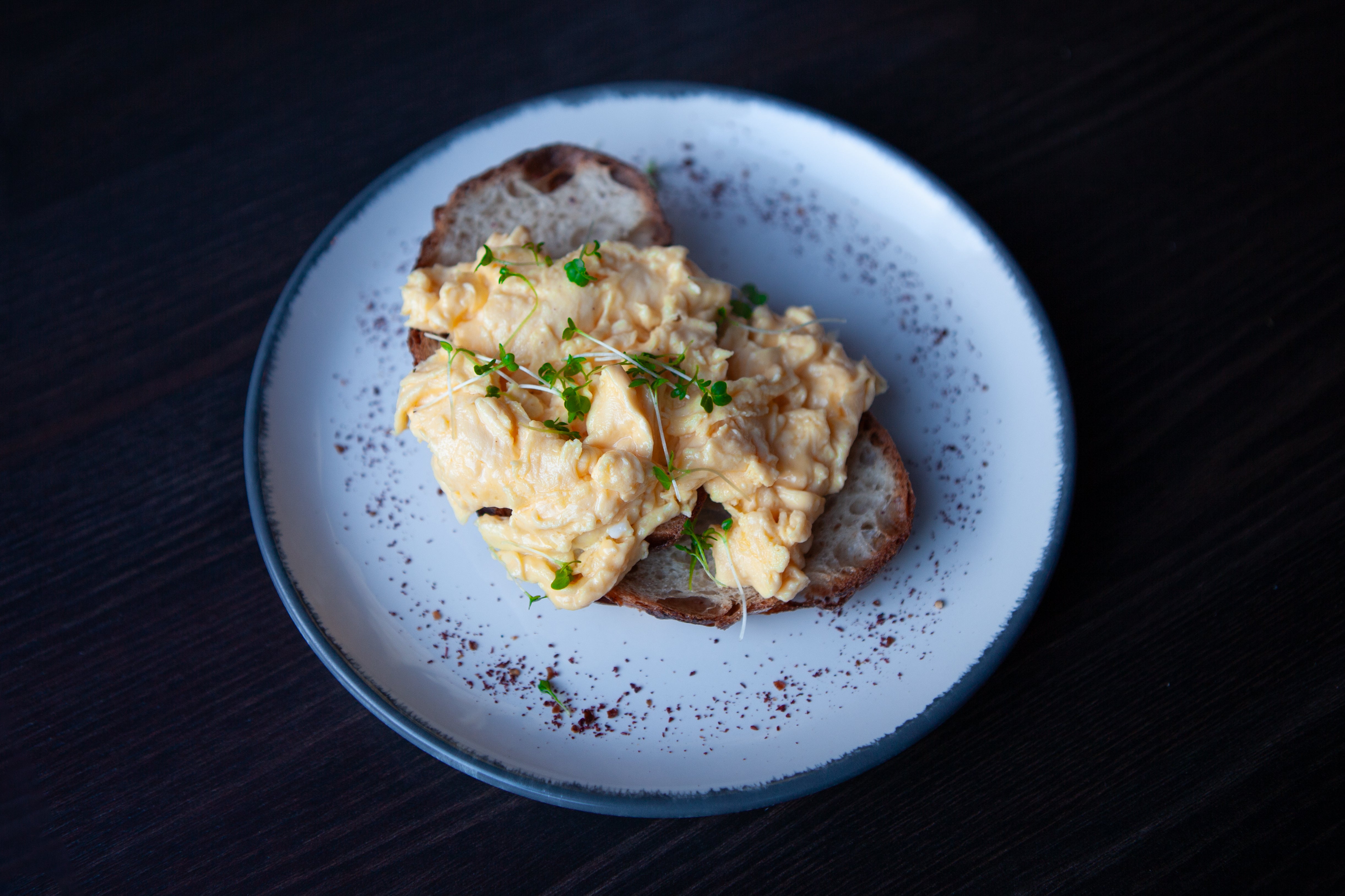 Scrambled Eggs Toast