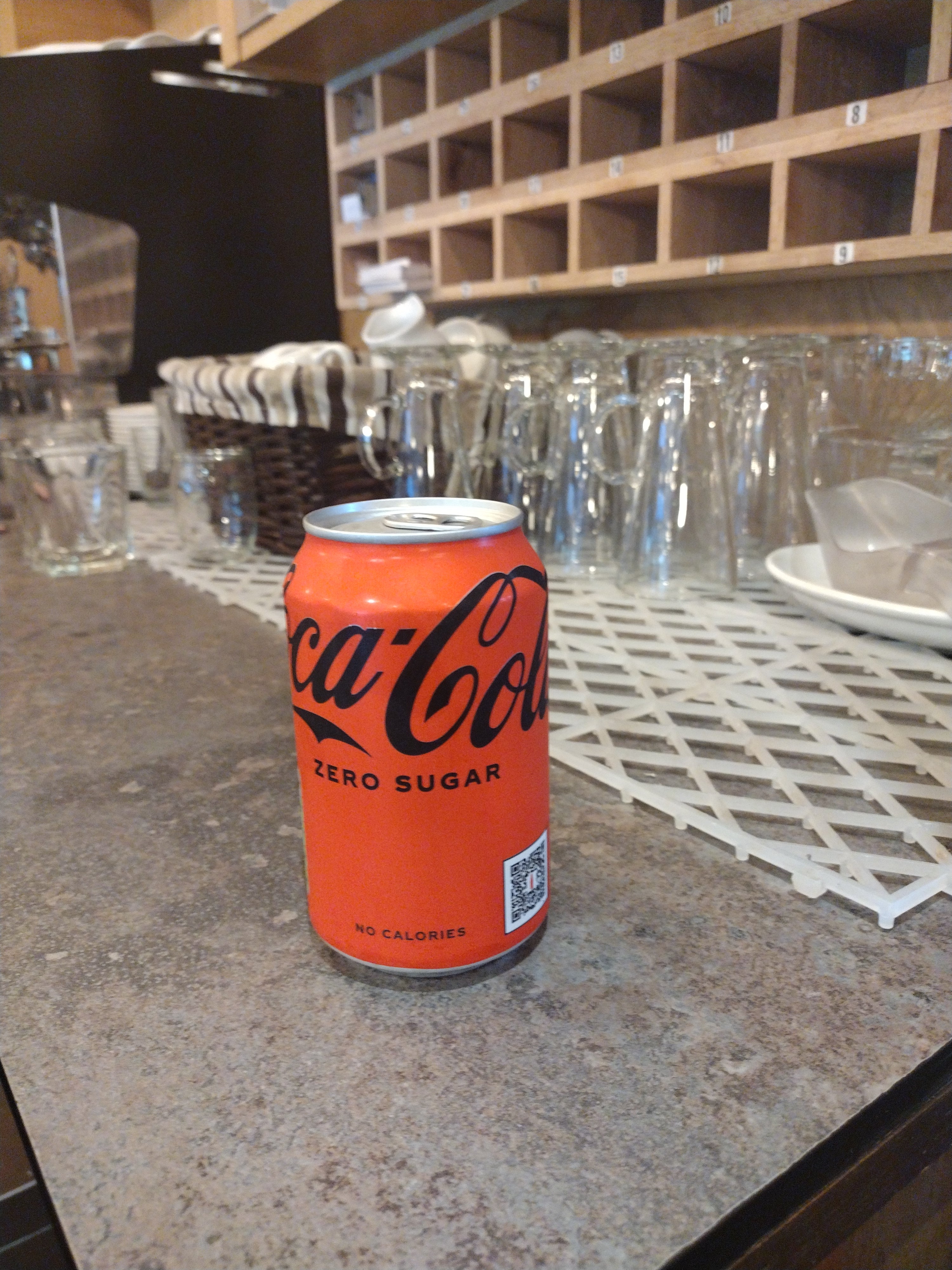 Coca Cola Zero 330ml (cans)