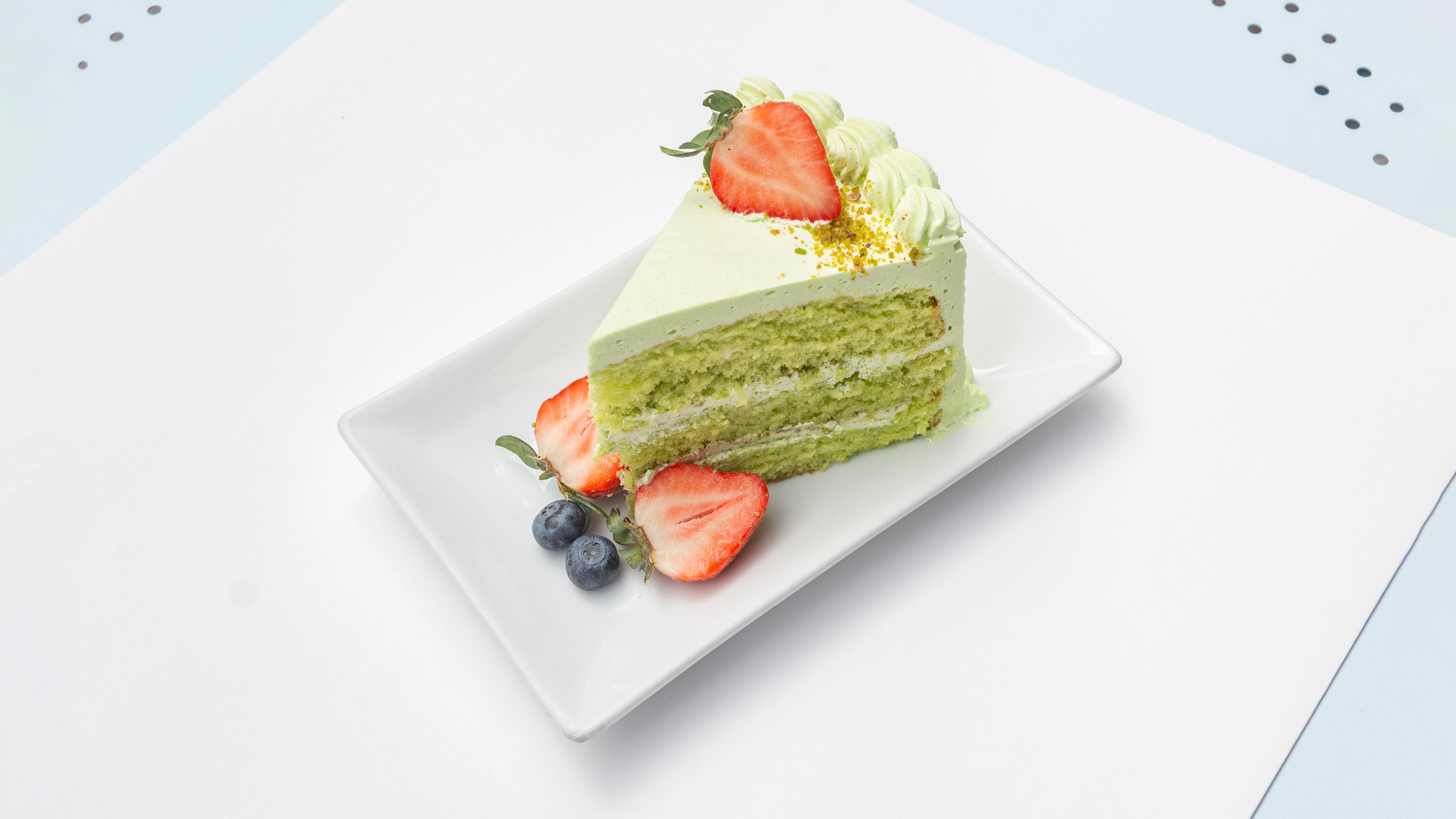 Pistachio Cake