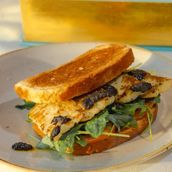 Halloumi Pesto Sandwich