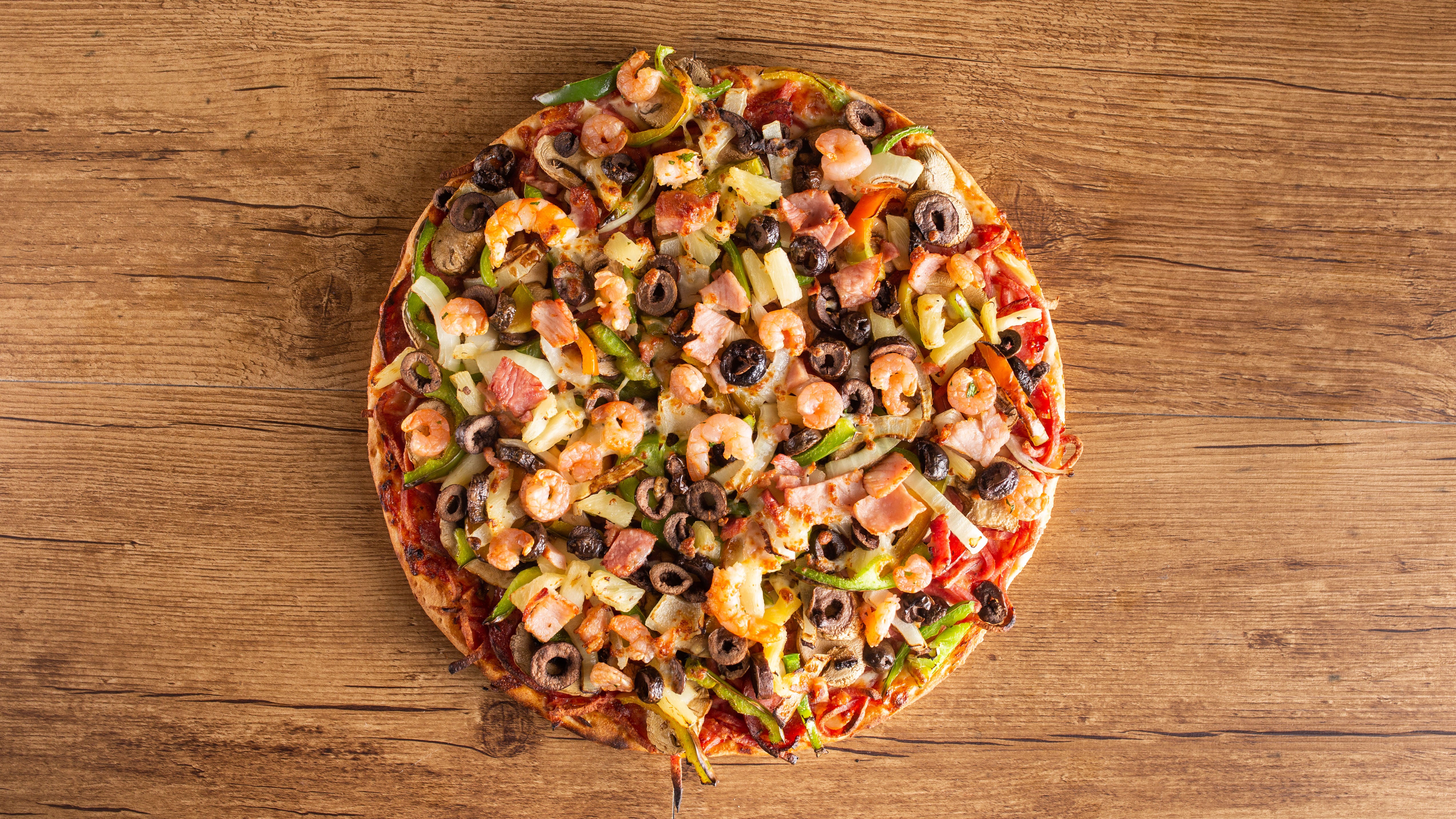 Seafood Pizza