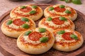 6 Mini pepperoni