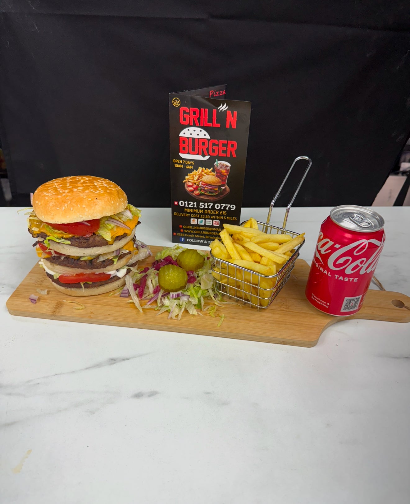 Grill Triple Cheeseburger