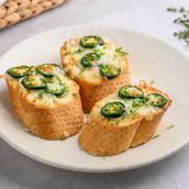 Jalapenos' Garlic Bread