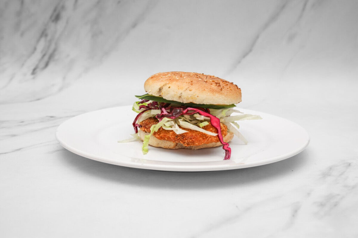 Fresh Chicken Fillet Burger