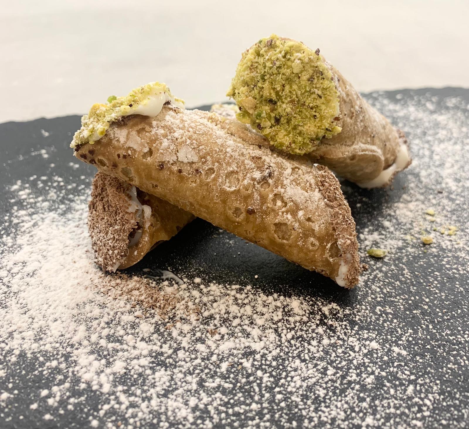 Fresh Cannoli