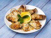 Mussels Cooked With Mushroom Sauce