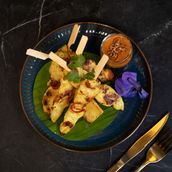 Satay Chicken ไก่สะเต๊ ะ