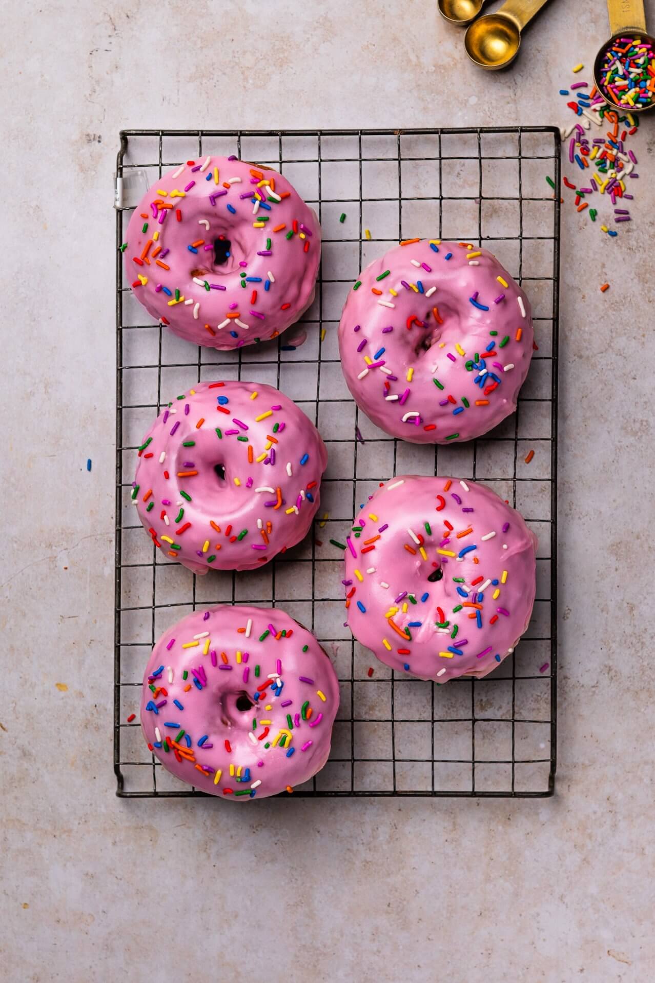 2x Vegan Pink Sprinkles Doughnuts
