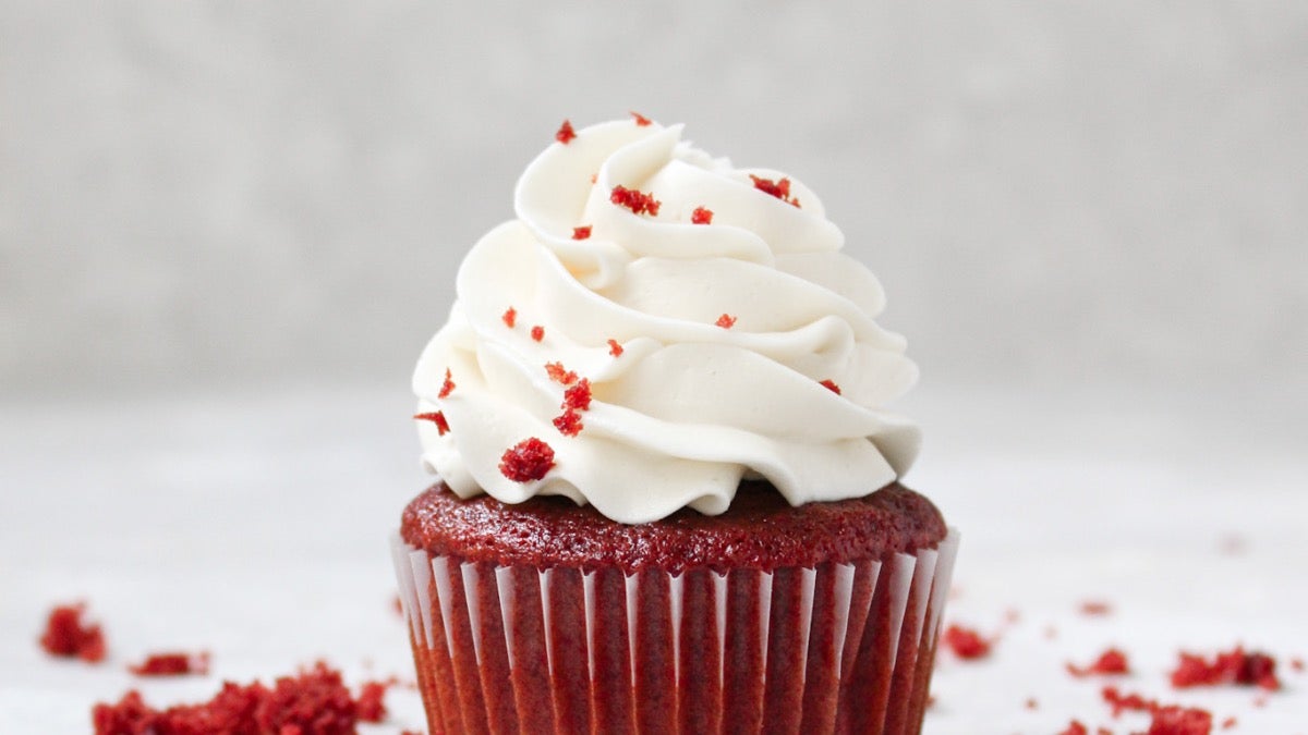 Velvet Oversized Cup Cakes