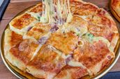 Large crispy chicken pie