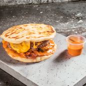 Naan Burger Simple Beef
