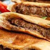 Sujuk Hawawshi Sandwich -رغيف حواوشي سجق